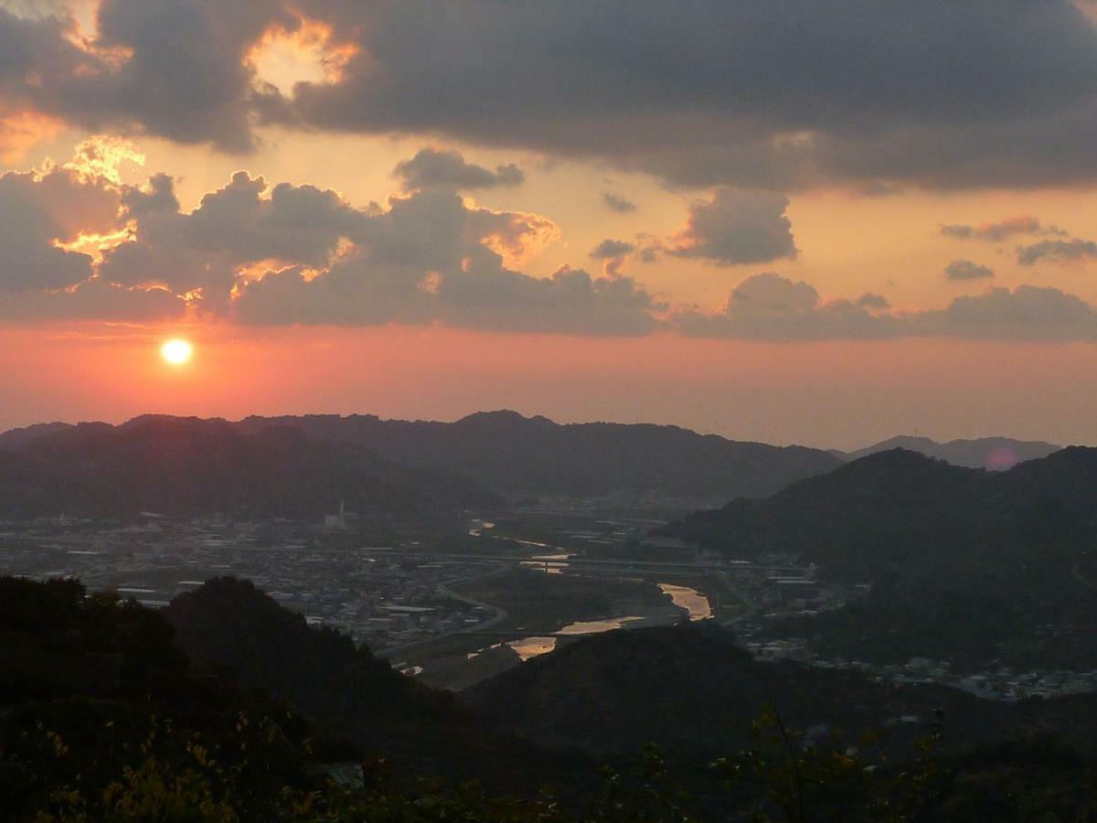Business Hotel Top Inn Kagurano Wakayama Bagian luar foto